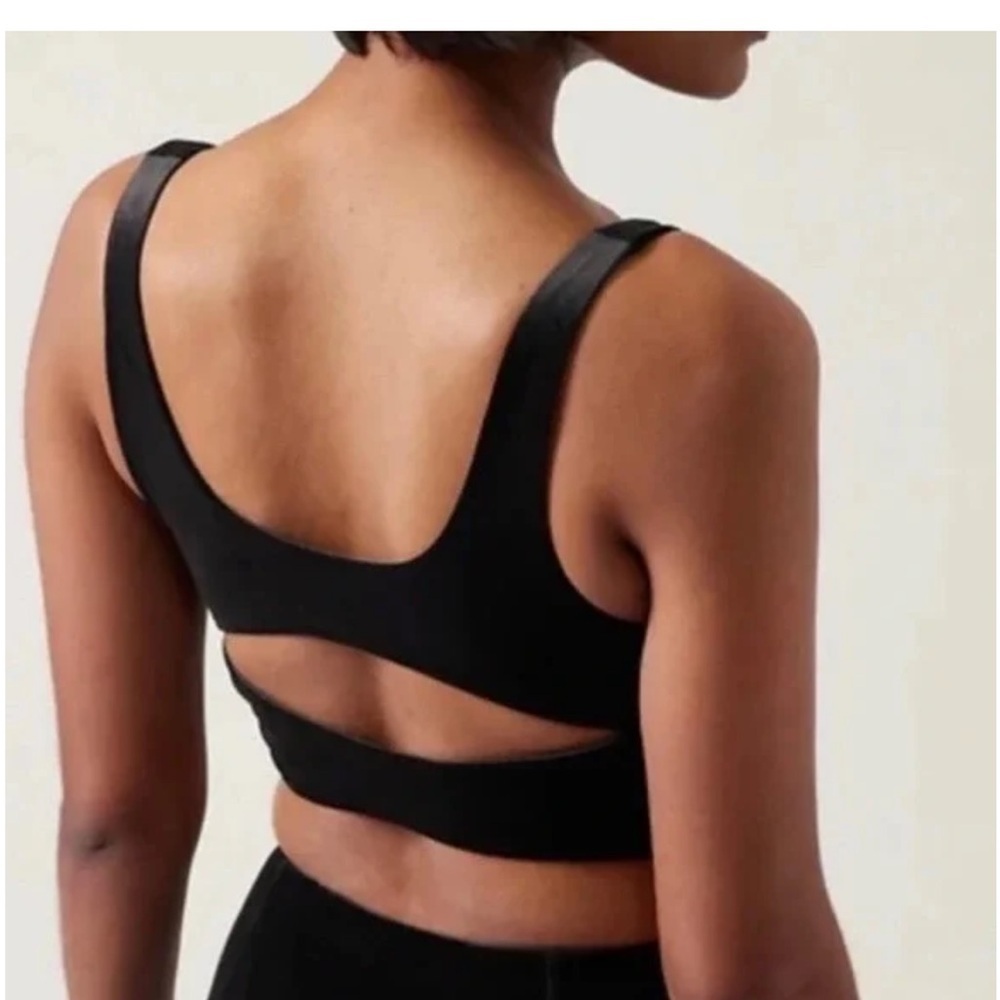Athleta Velvet Cut Out Crop Black A-C Top Sleeveless Size Small